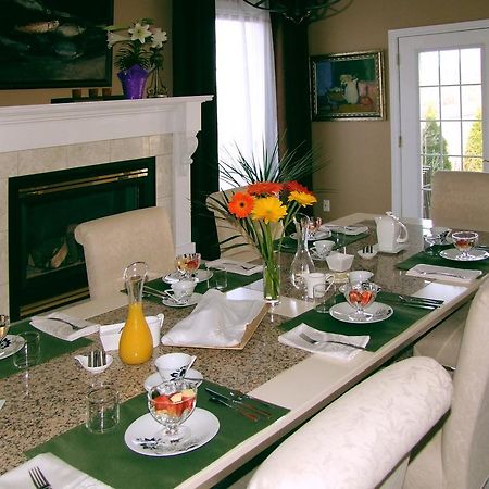 In Elegance Bed & Breakfast Niagara-on-the-Lake Exterior photo